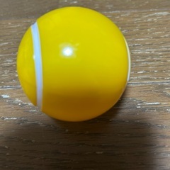 差し上げます　テニスボール型小物入れ　バッグ取り付けの画像