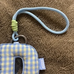 ラブブ LABUBU PIN FOR LOVE アルファベット ペンダントの画像