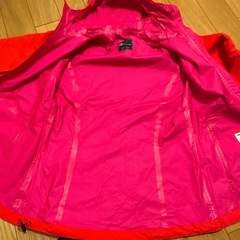 新品　バーグハウス　赤　防水ジャケットの画像