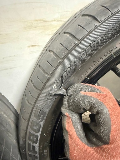 プリウス30-50、215/45/r17ホイールセット