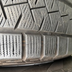 ピレリ スタッドレスタイヤ 215/55 R17スタッドレスタイヤ　4本セット2019年度の画像