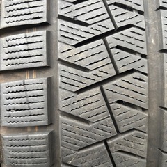 ピレリ スタッドレスタイヤ 215/55 R17スタッドレスタイヤ　4本セット2019年度の画像