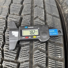 ダンロップ WINTER MAXX WM02 195/65R15 スタッドレスタイヤ4本セットの画像