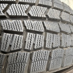 ダンロップ WINTER MAXX WM02 195/65R15 スタッドレスタイヤ4本セットの画像