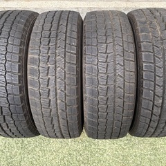 ダンロップ WINTER MAXX WM02 195/65R15 スタッドレスタイヤ4本セットの画像