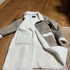 ムートン風コートの画像