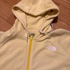 ノースフェイス　パーカーの画像