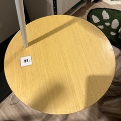 サイドテーブル ライトの画像