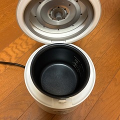 小型炊飯器（山善／YAMAZEN）の画像