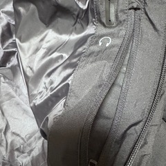 決まりました。UNIQLOメンズ　シームレスジャケット黒の画像