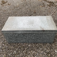 鉄製箱　の画像