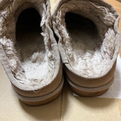 ムートンスリッポンの画像