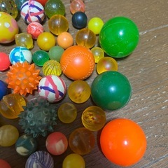 カラフル　スーパーボール　68個の画像