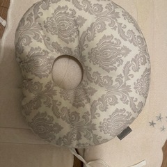 ベビー枕　ベビーベッドのガードの画像