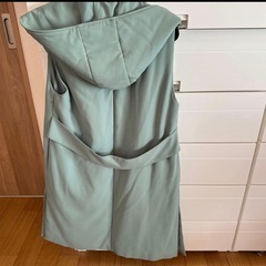 ビアッジョブルー　ベスト　の画像