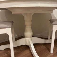 最終値下げ【美品】IKEA 伸長式 テーブル 椅子 セットの画像