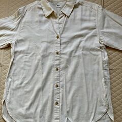 ユニクロ　ソフトブラッシュドシャツの画像