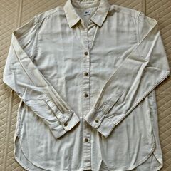 ユニクロ　ソフトブラッシュドシャツの画像