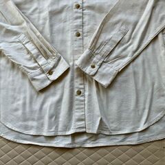 ユニクロ　ソフトブラッシュドシャツの画像
