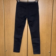 黒ジーパンサイズ64-91ストレッチ股下74の画像