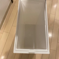 ゴミ箱の画像