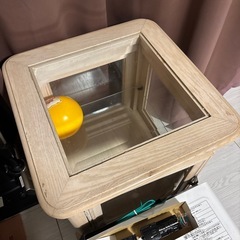 ガラステーブルの画像