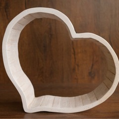 新品未使用  ハート　木製プロップの画像