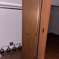 クローゼット　扉　2箇所分の画像