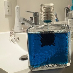 セルジュルタンス　香水　の画像