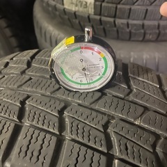 14インチスタッドレスタイヤホイール付きの画像