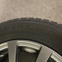 14インチスタッドレスタイヤホイール付きの画像