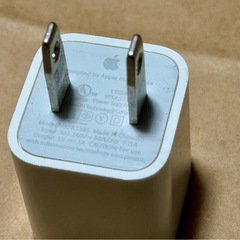 Apple純正 iPhone AC充電アダプター 本体の画像