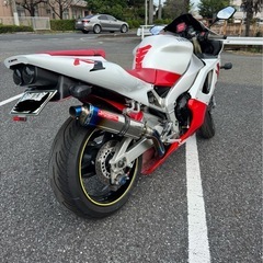 ヤマハR3の画像