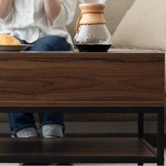 リフトアップテーブルの画像