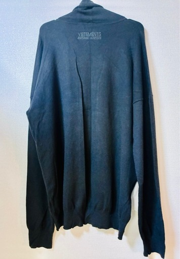 VETEMENTS ニットハイネック