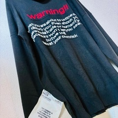 VETEMENTS ニットハイネックの画像