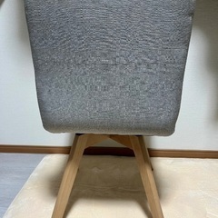 引き取り限定 ダイニングチェア 木目 回転式チェア ダイニングの画像