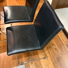 格安　BoConcept ボーコンセプト 本革チェア　
Mariposa チェア　黒レザー4脚セットの画像