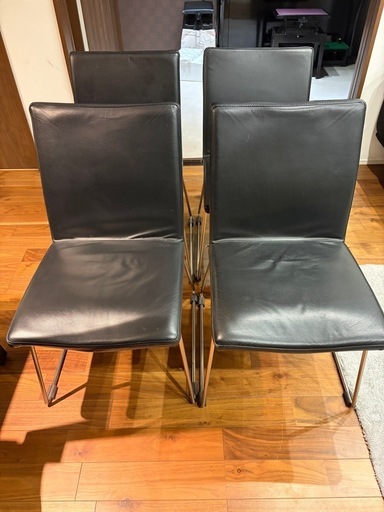 格安　BoConcept ボーコンセプト 本革チェア　
Mariposa チェア　黒レザー4脚セット