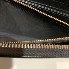 PRADA ブラック サフィアーノ レザー 長財布の画像