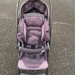 combiベビーカーの画像