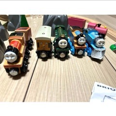 BRIO レールセット　電車　踏切り　トーマス　James Emily まとめ売の画像