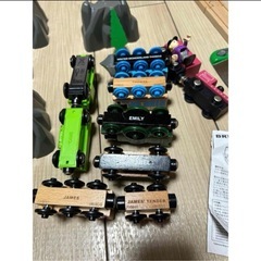 BRIO レールセット　電車　踏切り　トーマス　James Emily まとめ売の画像