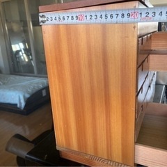 昭和レトロ木製 薬棚 引き出し多数 の画像