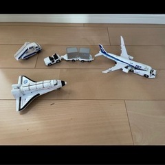 トミカエアポートセットとおまけの画像