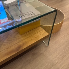 【美品】ガラスローテーブルの画像
