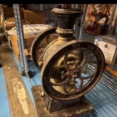 豆コーヒーの機械の画像