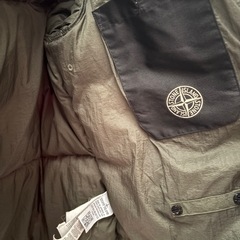 stone islandダウン　緑の画像