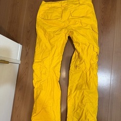 BURTON メンズパンツ　Mサイズ
の画像
