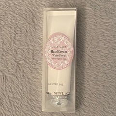 未開封 JILLSTUART ハンドクリーム 30ml 箱付き　ジルスチュアート ホワイトフローラル/ミルクティーブレンド/ラシャスベリー スキンケアの画像